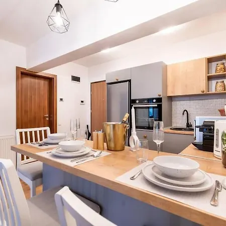 Lakeview Cozynook - Tennis, Underground Parking, Modern, Balcony * Cluj-Napoca